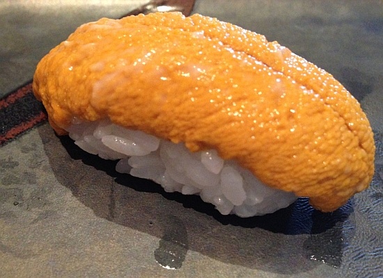 [Image: seaurchinsushi.jpg]