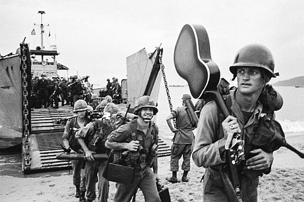 [Image: SoldiersArrivingVietnam-unknown-5.jpg]