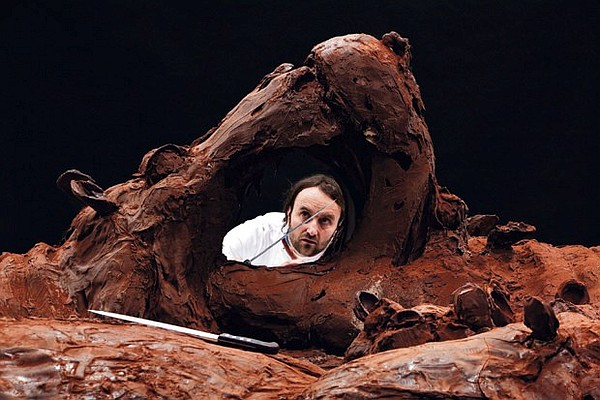 [Image: patrick-roger-sculpture-chocolat.jpg]